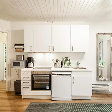 Eco-apartment - Naehe Trave Mit Terrasse Appartement *